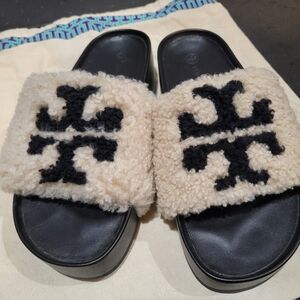 Tory Burch Cream Shearling Slide Sandals with Black Logo